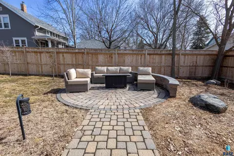 424 N Broadway St, Canton, SD 57013 photo 14
