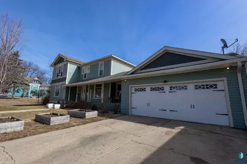 424 N Broadway St, Canton, SD 57013 photo 6