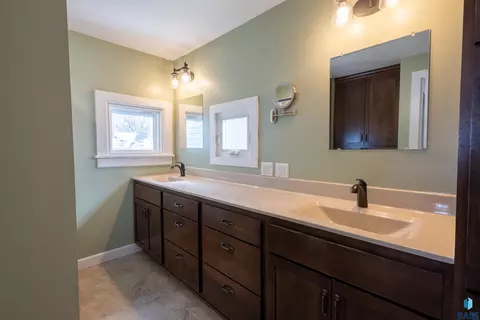 424 N Broadway St, Canton, SD 57013 photo 63
