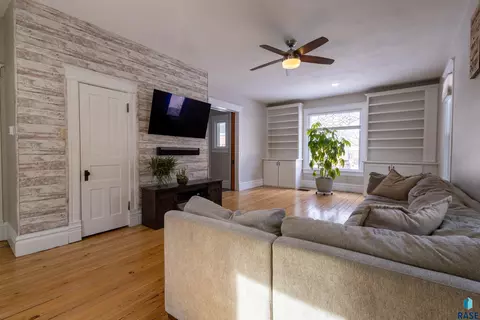 424 N Broadway St, Canton, SD 57013 photo 33