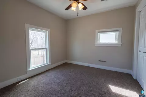 424 N Broadway St, Canton, SD 57013 photo 67
