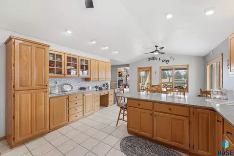 Kitchen - 45 Golf Dr, Wentworth, SD 57075 photo 3 of 5