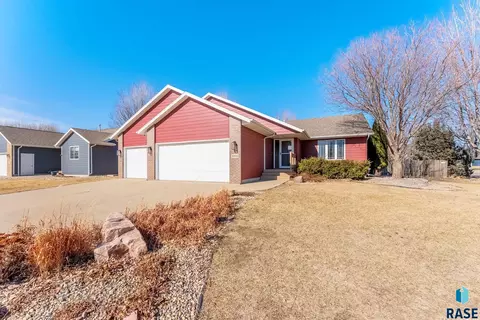 2200 E 63rd St, Sioux Falls, SD 57108