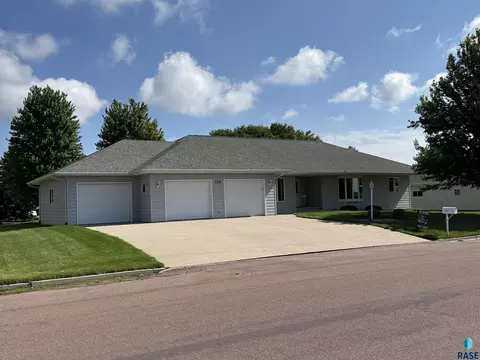 Exterior - 308 E Wagner St, Marion, SD 57043 photo 8 of 8
