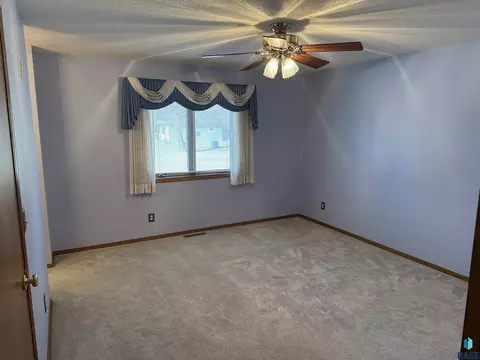 Bedroom - 308 E Wagner St, Marion, SD 57043 photo 2 of 3