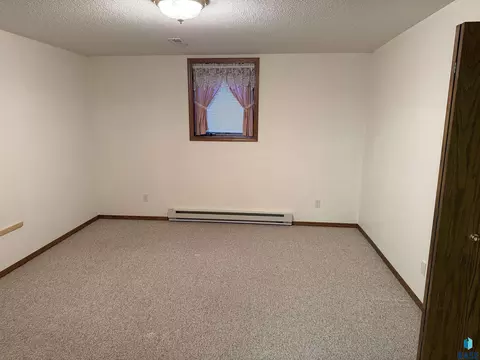 Bedroom - 308 E Wagner St, Marion, SD 57043 photo 3 of 3