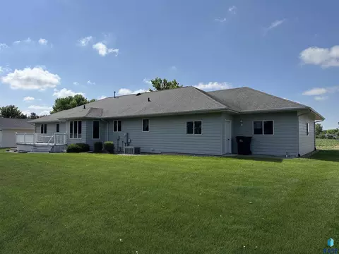 Exterior - 308 E Wagner St, Marion, SD 57043 photo 7 of 8