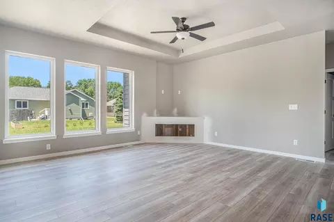 Living - 1121 Cyber Ct, Madison, SD 57042 photo 3 of 3
