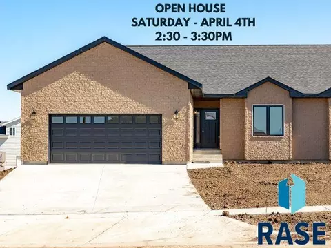 704 W Opal Ln, Hartford, SD 57033