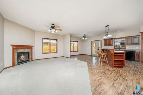Living - 1909 S Firefly Dr, Sioux Falls, SD 57110 photo 4 of 5