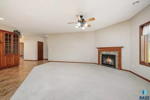 Living - 1909 S Firefly Dr, Sioux Falls, SD 57110 photo 3 of 5