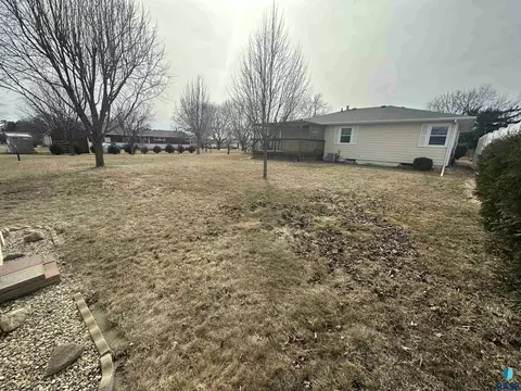 Exterior - Division Ave, Madison, SD 57042 photo 12 of 18
