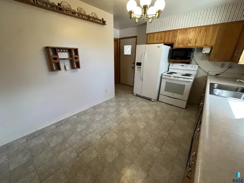 Kitchen - Division Ave, Madison, SD 57042 photo 4 of 4