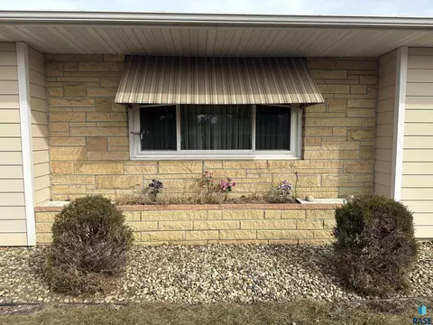 Exterior - Division Ave, Madison, SD 57042 photo 5 of 18