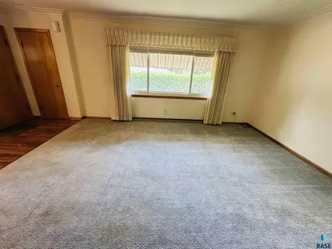 Living - Division Ave, Madison, SD 57042 photo 5 of 5