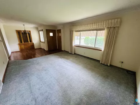 Living - Division Ave, Madison, SD 57042 photo 4 of 5