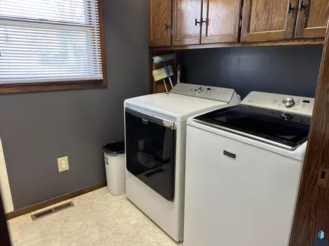 818 S Albert St, Freeman, SD 57029 photo 26