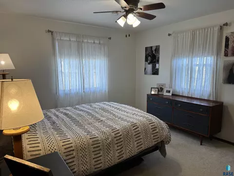 818 S Albert St, Freeman, SD 57029 photo 37