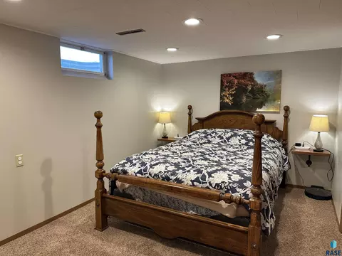 818 S Albert St, Freeman, SD 57029 photo 45