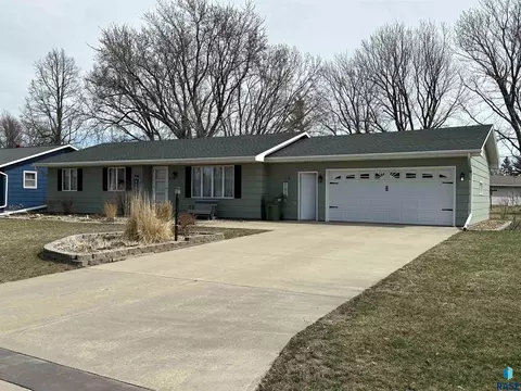 818 S Albert St, Freeman, SD 57029 photo 3