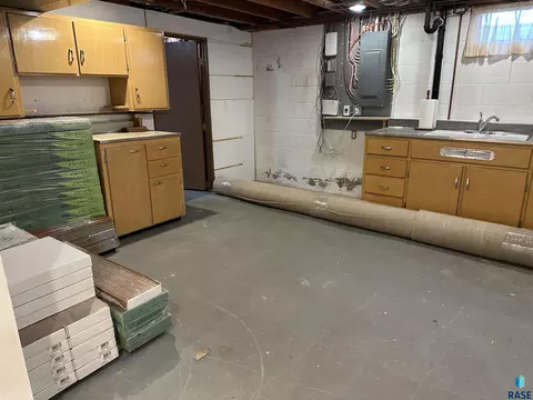 818 S Albert St, Freeman, SD 57029 photo 50