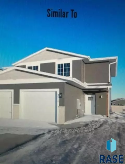 9514 W Tunis Dr, Sioux Falls, SD 57106