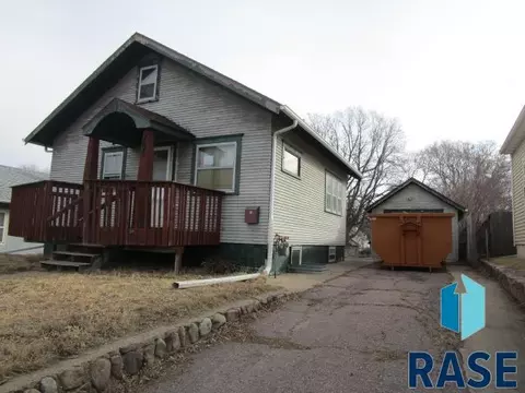 1506 S Cliff Ave, Sioux Falls, SD 57105