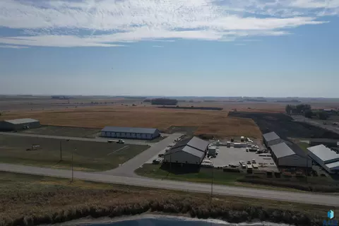 34 Hwy, Colman, SD 57017 photo 3