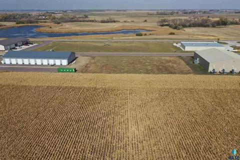 34 Hwy, Colman, SD 57017 photo 7