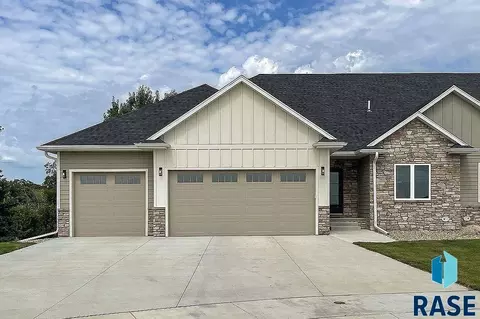 8112 E Norway Pines Trl, Sioux Falls, SD 57110