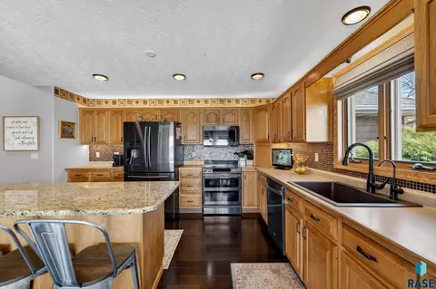 48297 Arrowhead Pl, Canton, SD 57013 photo 17
