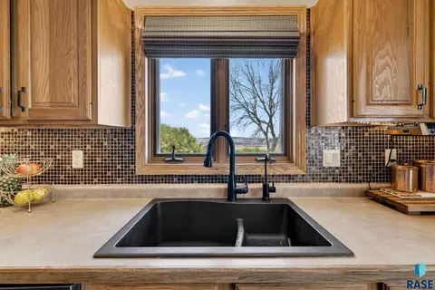 48297 Arrowhead Pl, Canton, SD 57013 photo 19