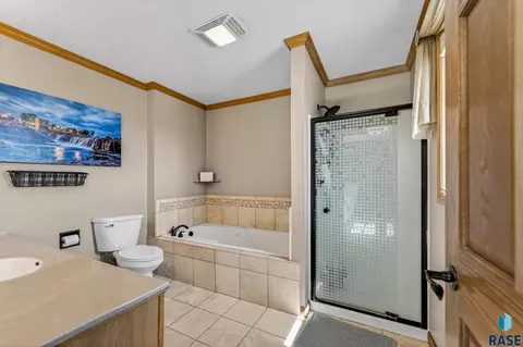 48297 Arrowhead Pl, Canton, SD 57013 photo 32