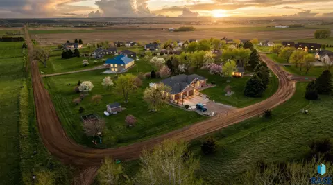 48297 Arrowhead Pl, Canton, SD 57013 photo 3