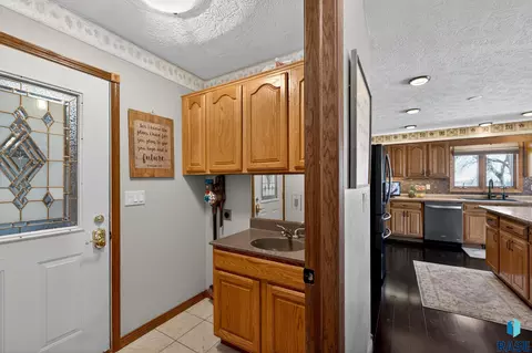 48297 Arrowhead Pl, Canton, SD 57013 photo 13