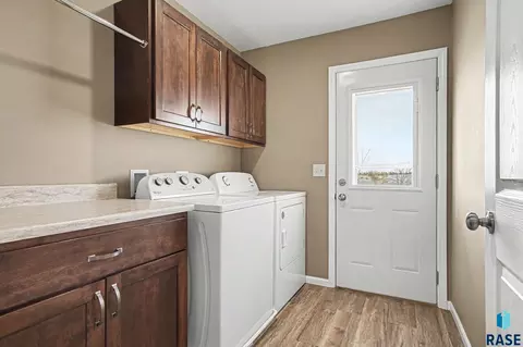 405 S Frank Ave, Garretson, SD 57030 photo 18