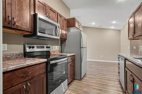405 S Frank Ave, Garretson, SD 57030 photo 12