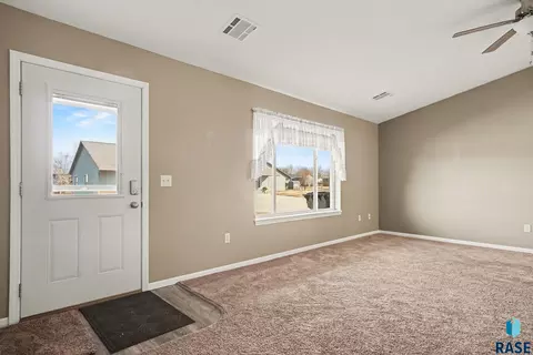405 S Frank Ave, Garretson, SD 57030 photo 19