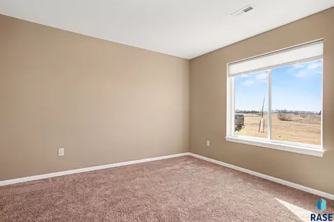 405 S Frank Ave, Garretson, SD 57030 photo 14