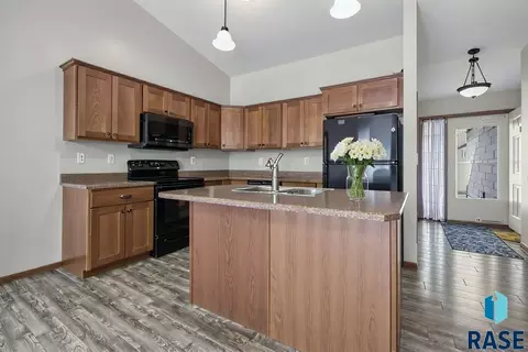 Other - 1010 N Crape Pl, Sioux Falls, SD 57107 photo 4 of 6