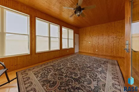 2013 Ridgeway Pl, Pierre, SD 57501 photo 7