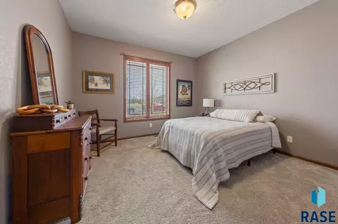 2013 Ridgeway Pl, Pierre, SD 57501 photo 16