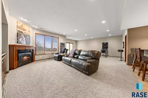 2013 Ridgeway Pl, Pierre, SD 57501 photo 21