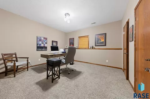 2013 Ridgeway Pl, Pierre, SD 57501 photo 18