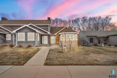 2411 Center Ave S, Sioux Falls, SD 57105