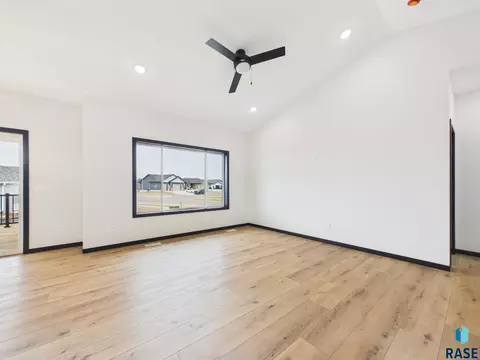 6808 E Dugout Ln, Sioux Falls, SD 57110 photo 17