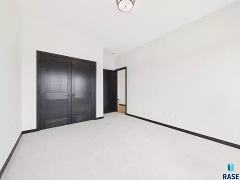 6808 E Dugout Ln, Sioux Falls, SD 57110 photo 28