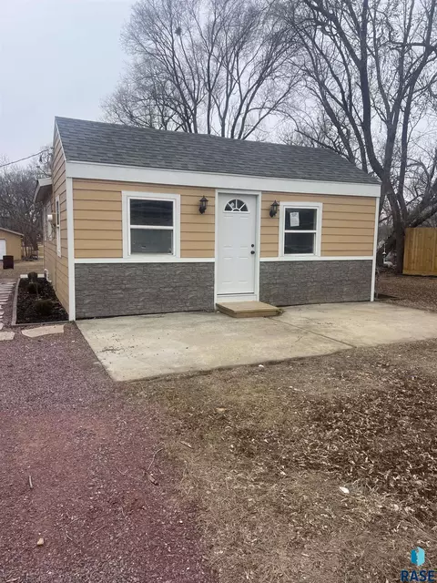 3601 9th Ave, Sioux Falls, SD 57104