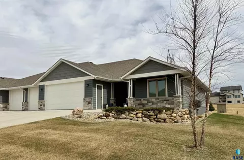 510 S Red Spruce Ave, Sioux Falls, SD 57110