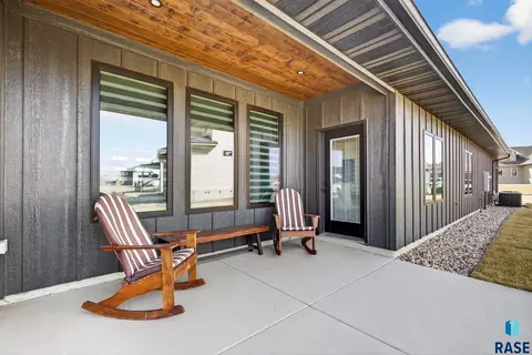 Exterior - 2400 N Reichelt Cir, Tea, SD 57064 photo 5 of 7